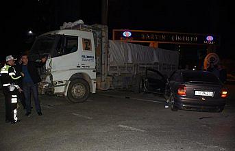 Bartın'da trafik kazası: 2 ölü, 4 yaralı