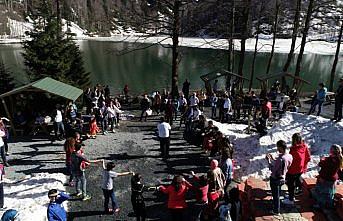 Bitlisli öğrenciler Artvin'i gezdi