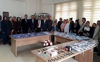 Engelli kursiyerlerden Afrin'deki askerlere anlamlı hediyeler