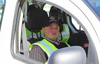 Engelli öğrenciler polisin uygulama çalışmasına katıldı
