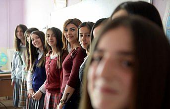 İlkokul öğrencilerine kuaför hizmeti