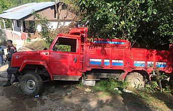 Öğrencilerin bulunduğu kamyonetin freni boşaldı: 23 yaralı