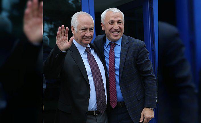 Trabzonspor'da devir teslim töreni