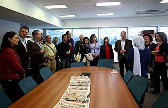 Yabancı öğretmen ve eğitim danışmanları AA'yı ziyaret etti