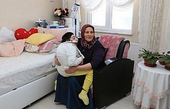 Yaşamı hastanede geçen Eren evine kavuşturuldu