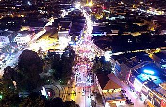 Düzce'de fener alayı düzenlendi