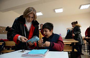 EVLADA ADANAN ÖMÜRLER - 