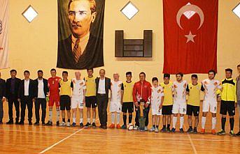 Görme engelliler ile gönüllü gençlik 