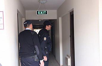 Kendisinden haber alınamayan kadın baygın bulundu