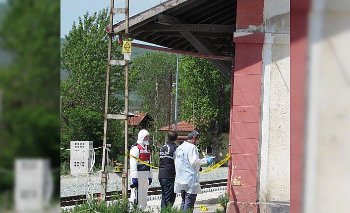 Samsun'da bir kişi ölü bir kişi yaralı halde bulundu