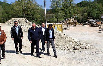 Vali İpek, konkasör şantiyesini inceledi