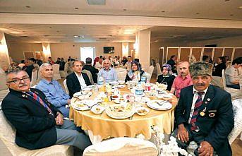 Vali Varol, gazilerle iftarda buluştu