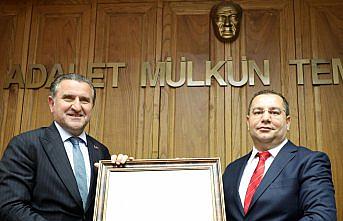 AK Parti Rize milletvekilleri mazbatalarını aldı