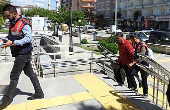 Çorum'da yol verme kavgası: 3 yaralı