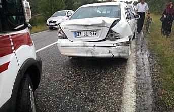 Hanönü'de zincirleme trafik kazası: 2  yaralı
