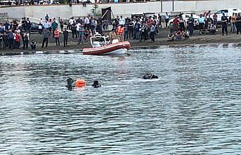 Lise öğrencisi doğum gününde denizde kayboldu