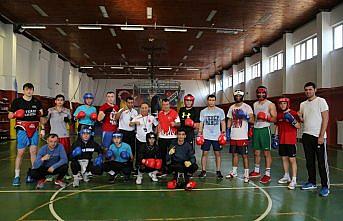 Milli boksörler İspanya'dan madalyalarla dönmeyi hedefliyor