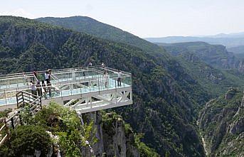 Nikahları 450 metre yüksekte kıyıldı