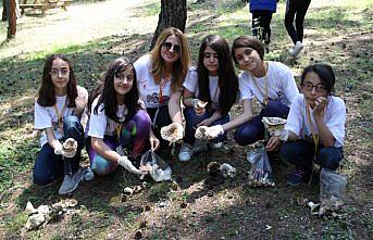 Ortaokul öğrencilerine doğa ve bilim eğitimi