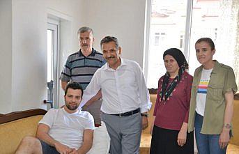 Vali Kaymak, Çukurca gazisini ziyaret  etti