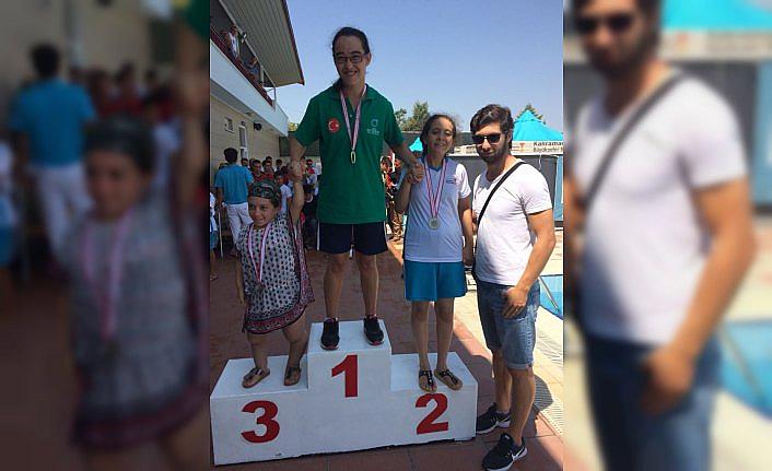 Bedensel engelli Eda, yüzmede Ordu'nun gururu oldu