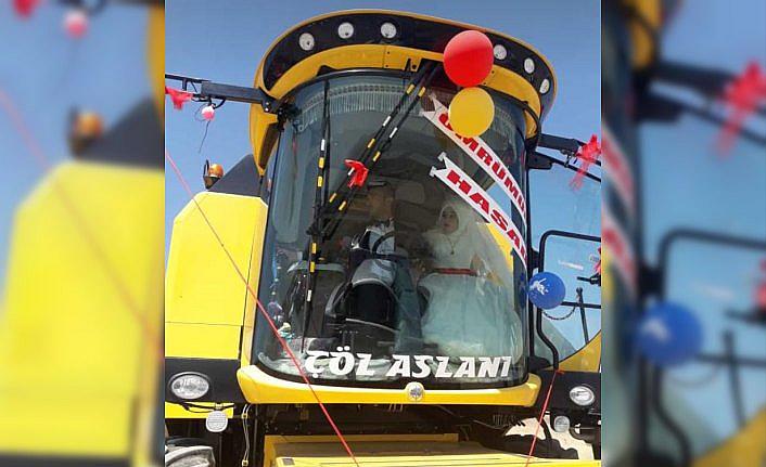 Biçerdöveri gelin arabası yaptı