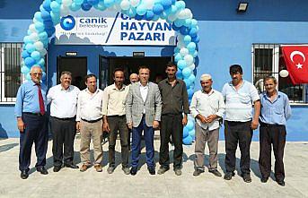 Canik Belediye Başkanı Genç, hayvan pazarını inceledi