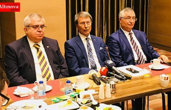 İYİ Parti'nin üç kurucu üyesi istifa etti