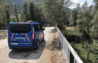 Karabük'te kimyasal madde yüklü tankerin köprüden düşmesi