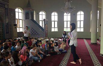 Kur'an kursu öğrencilerine sağlık eğitimi