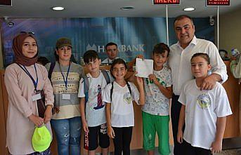 Öğrencilerden Mehmetçik Vakfına bağış