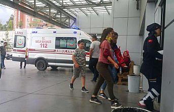 Zonguldak'ta tarım aracı devrildi: 5 yaralı