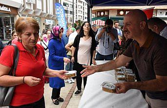 Altınordu'da aşure dağıtımı