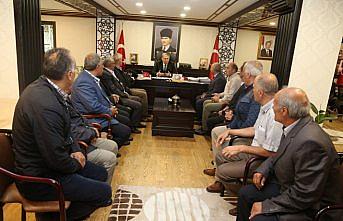 Artvin Valisi Doğanay, muhtarların sorunlarını dinledi