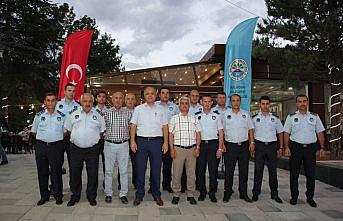 Başkan Üçok, zabıtalarla bir araya geldi