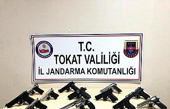 Jandarma düğünlerde silah araması yaptı