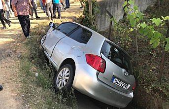 Ordu'da otomobil sulama kanalına düştü: 4 yaralı