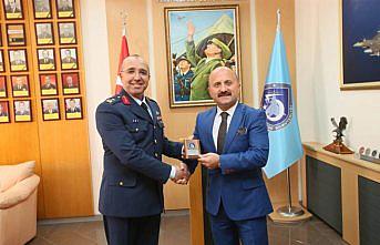 Vali Varol’dan 5. Ana Jet Üs Komutanlığına ziyaret