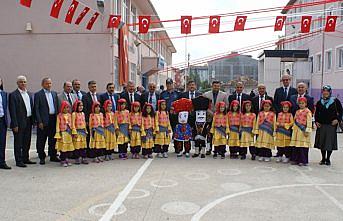 Vezirköprü'de İlköğretim Haftası kutlandı