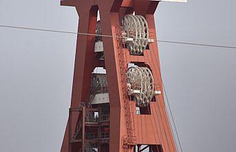 Bartın'da maaşlarını alamadıklarını öne süren işçiler eylem yaptı