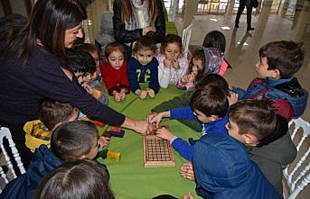 Boyabat'ta zeka geliştirici oyunlar sergisi açıldı