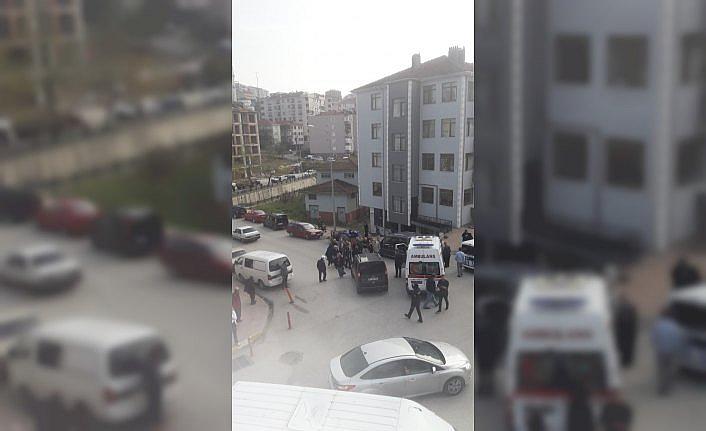 Düzce'de otomobil yayaya çarptı: 1 yaralı