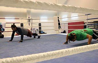 Kadın boksörler, dünya şampiyonasına hazırlanıyor