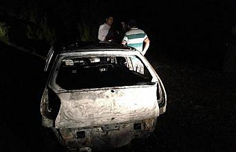 Karabük'te seyir halindeki otomobil yandı