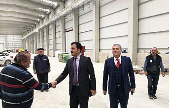 Kaymakam Koşal'dan fabrika ziyareti