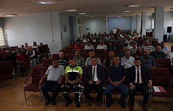 Suluova'da servis çalışanlarına trafik eğitimi