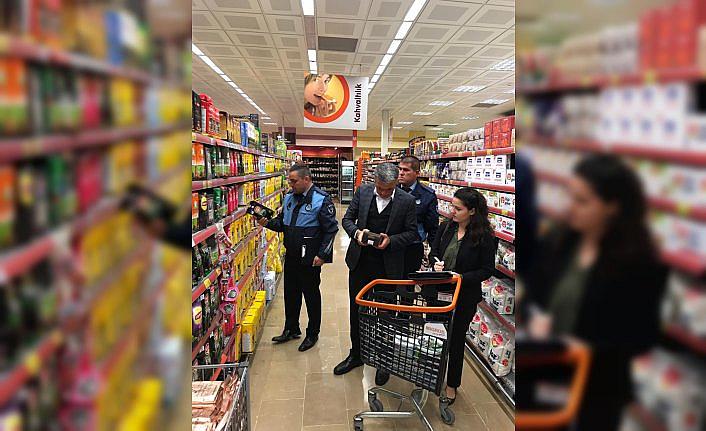 Zabıta ekipleri etiket, tarife ve fiyat kontrolü yaptı
