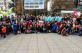Çocuk haklarına dikkat çekmek için bir araya geldiler