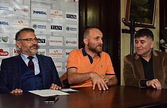 Eski futbolcular, şehit aileleri için sahaya çıkacak