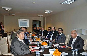 Kamu, üniversite, sanayi iş birliği ele alındı